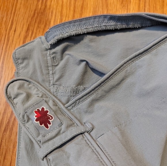 👟 🧗‍♀️🏌️‍♂️ Nike Dri-FIT capris light green 👟 🧗‍♀️🏌️‍♂️ - Picture 3 of 5